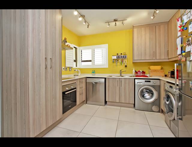 2 BEDROOM APARTMENT FOR SALE IN OBSERVATORY
